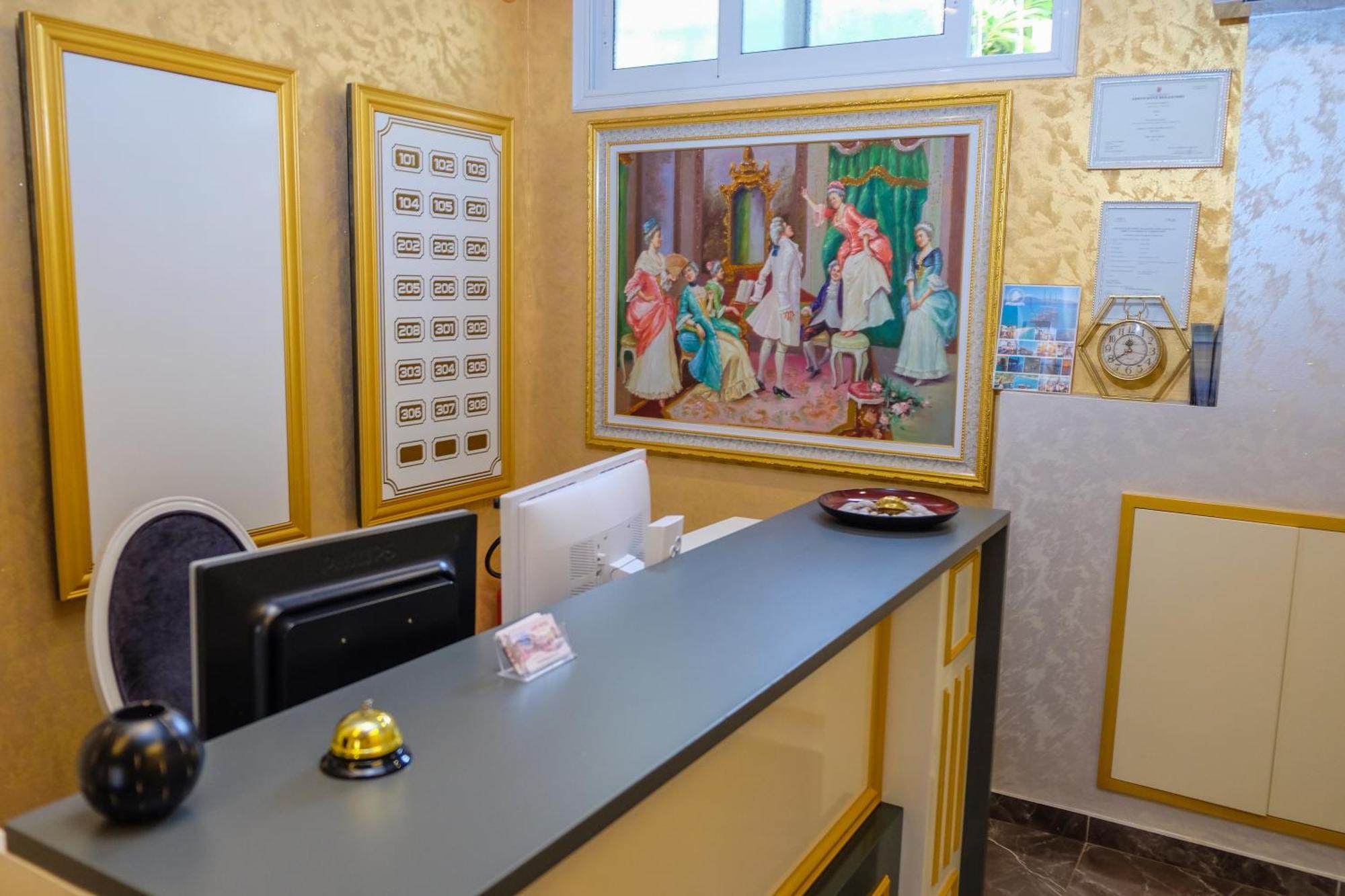 Laid Hotel Vlorë エクステリア 写真