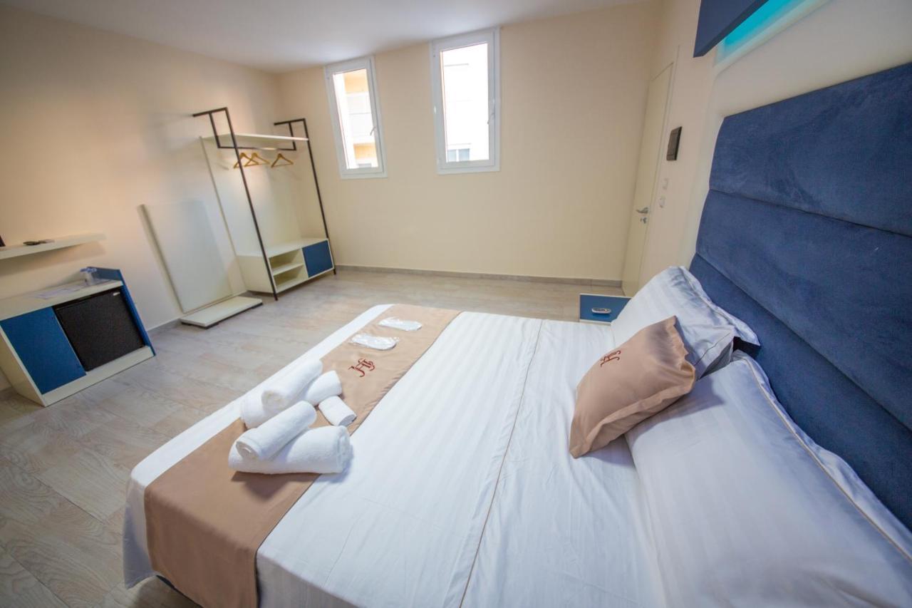 Laid Hotel Vlorë エクステリア 写真