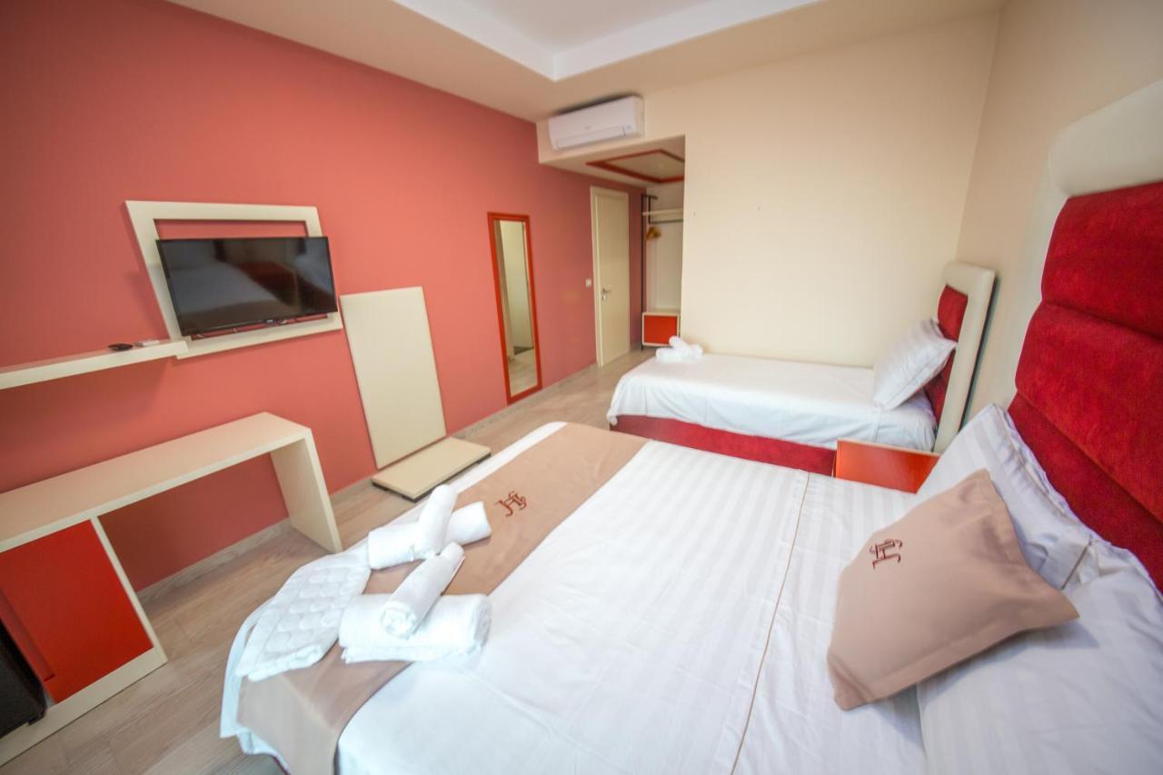 Laid Hotel Vlorë エクステリア 写真