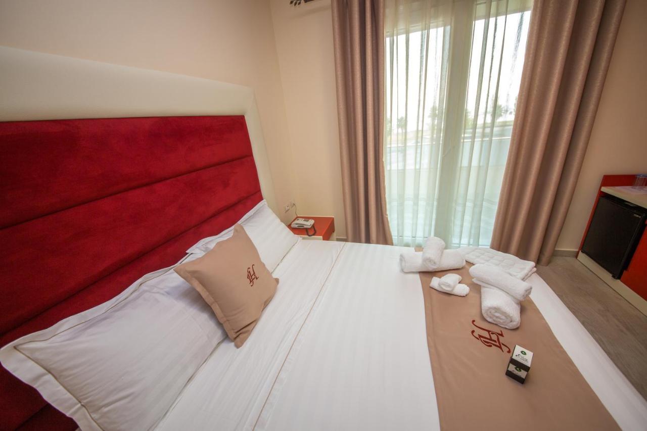Laid Hotel Vlorë エクステリア 写真