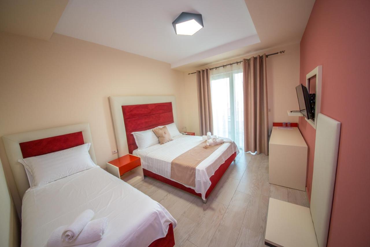 Laid Hotel Vlorë エクステリア 写真