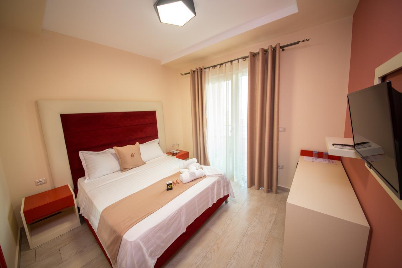 Laid Hotel Vlorë エクステリア 写真